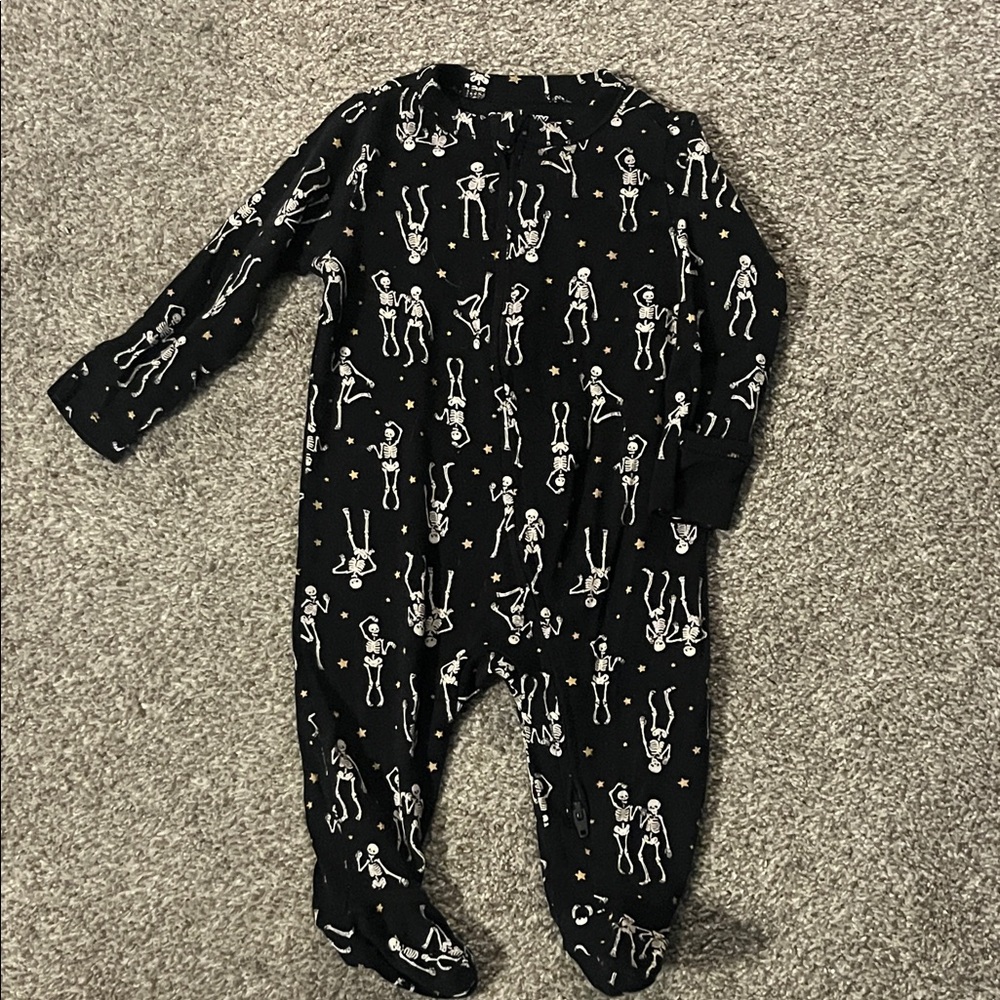 Old Navy Black Skeleton Print Kids Footie